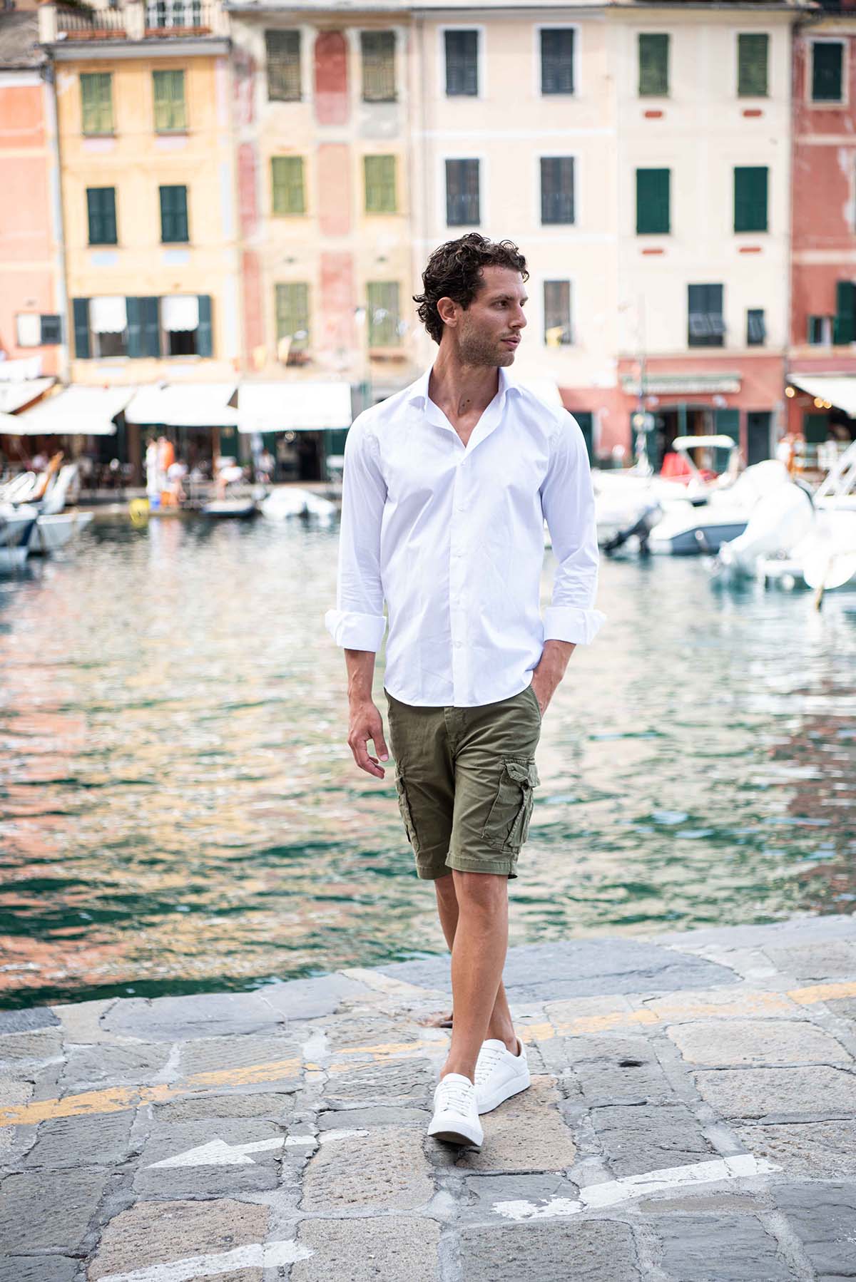 Bermudas Hombre con Tasconi verde militar