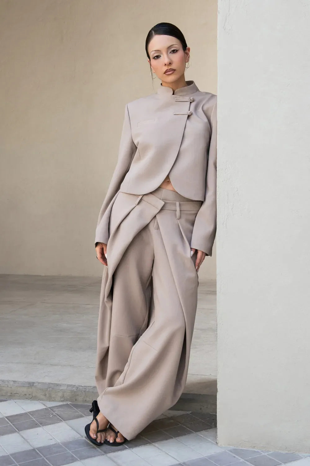 Blazer corto de cuello mao