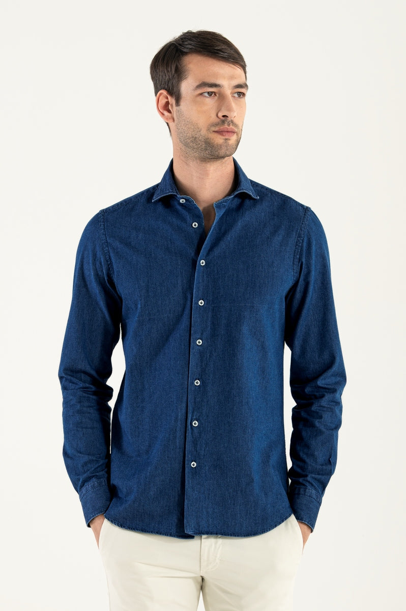Camisa vaquera oscura para hombre