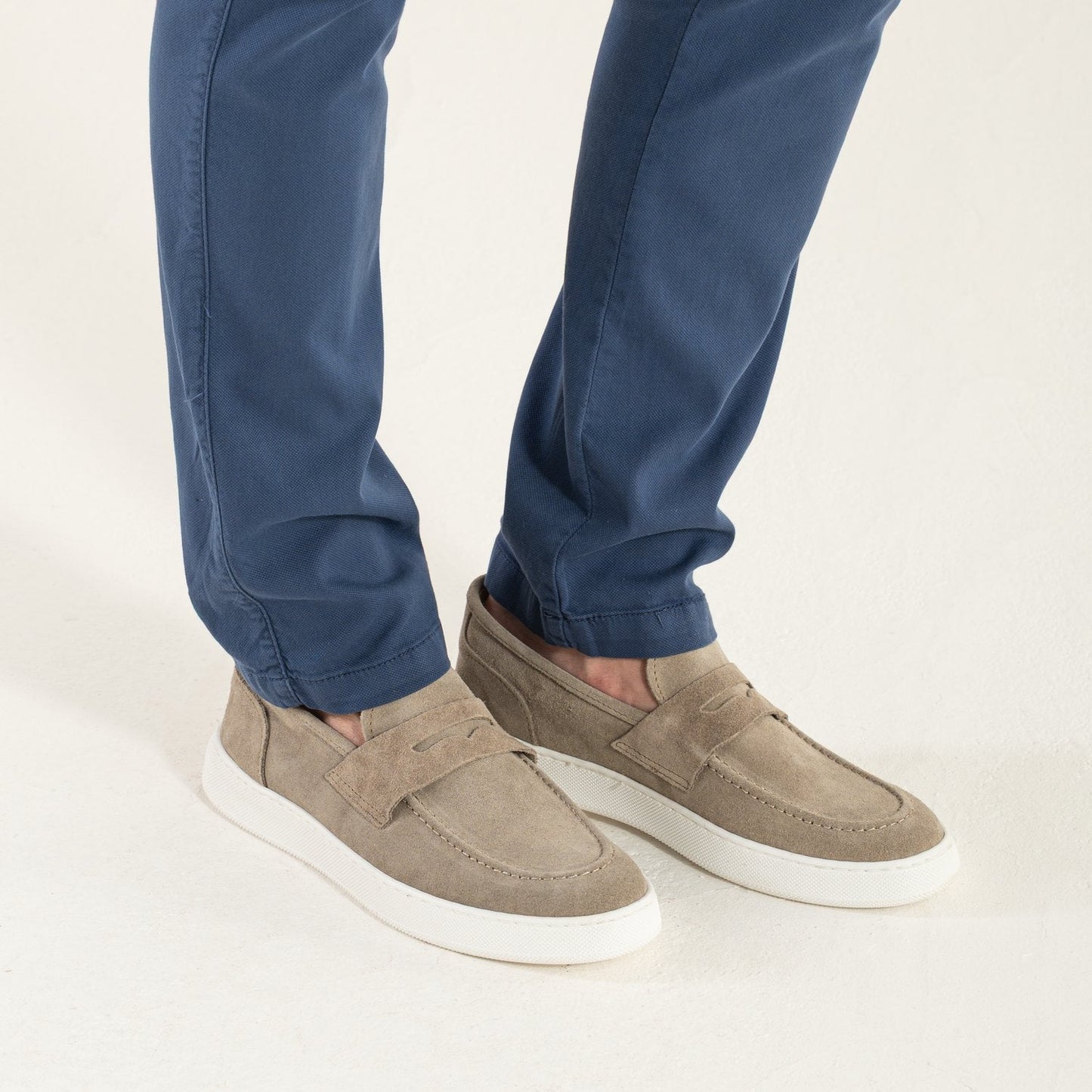 Mocasines para Hombre en Ante Beige