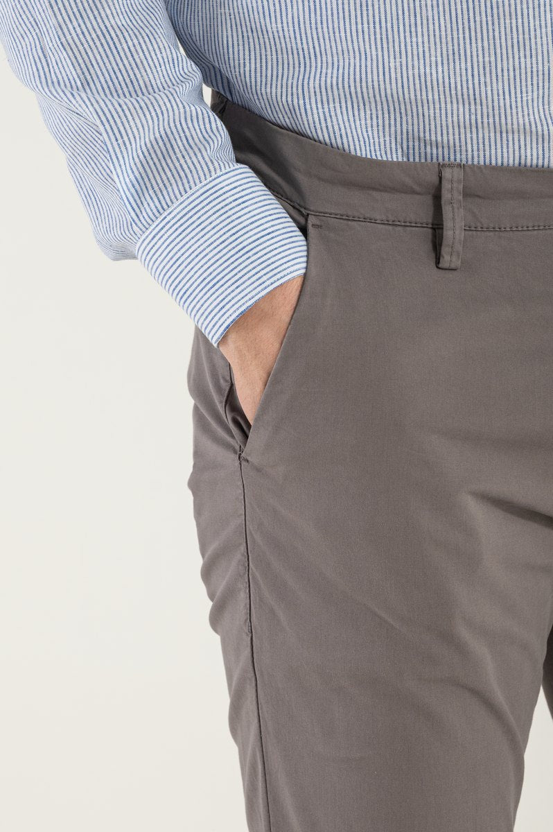 Pantalón gris Made in Italy